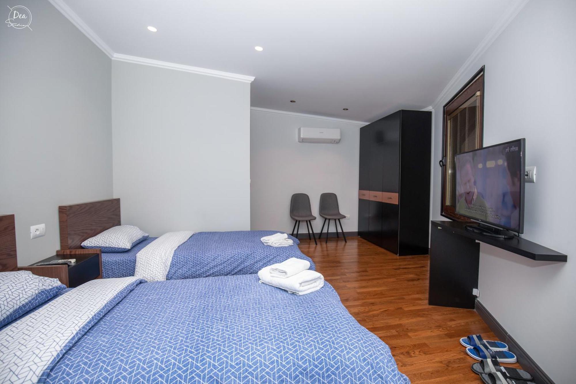 Suite Terrace Rooms & Apartments Korça Kültér fotó