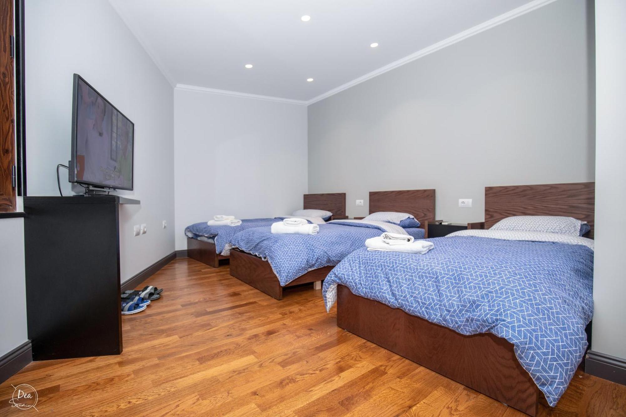 Suite Terrace Rooms & Apartments Korça Kültér fotó