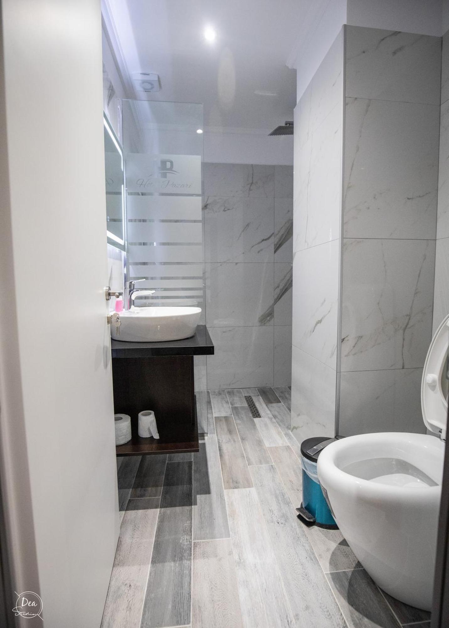 Suite Terrace Rooms & Apartments Korça Kültér fotó