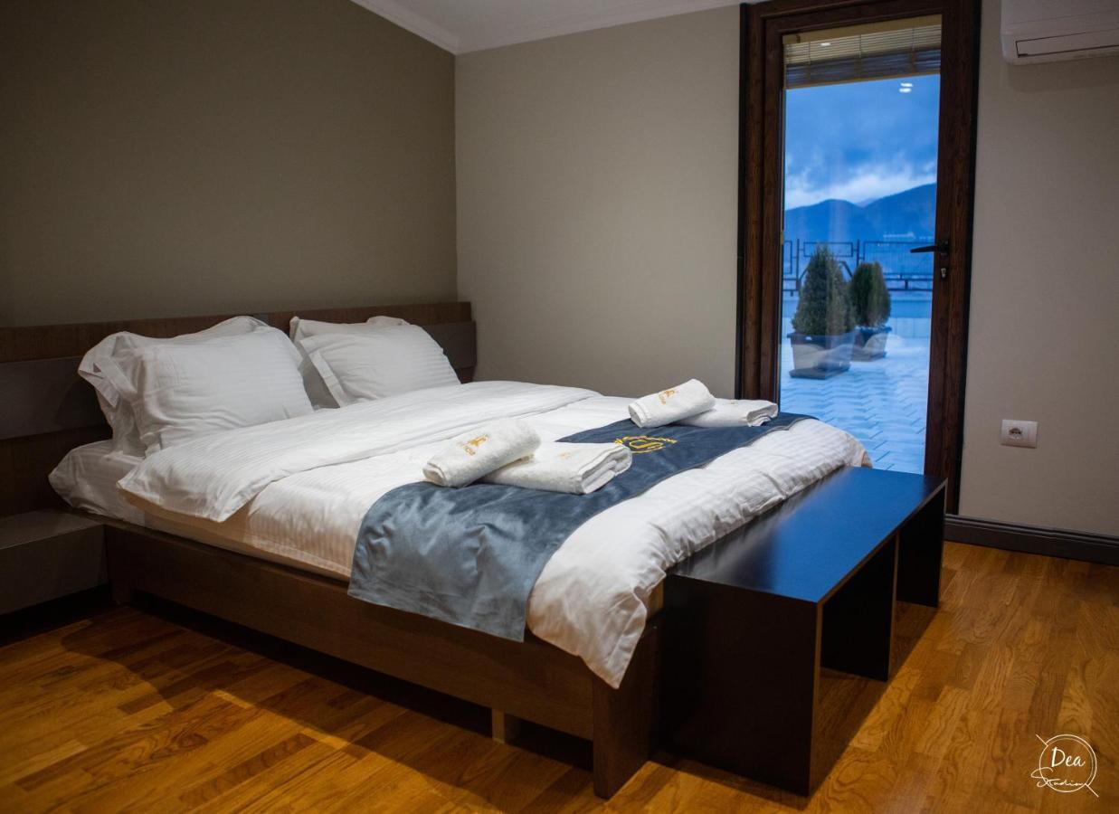 Suite Terrace Rooms & Apartments Korça Kültér fotó