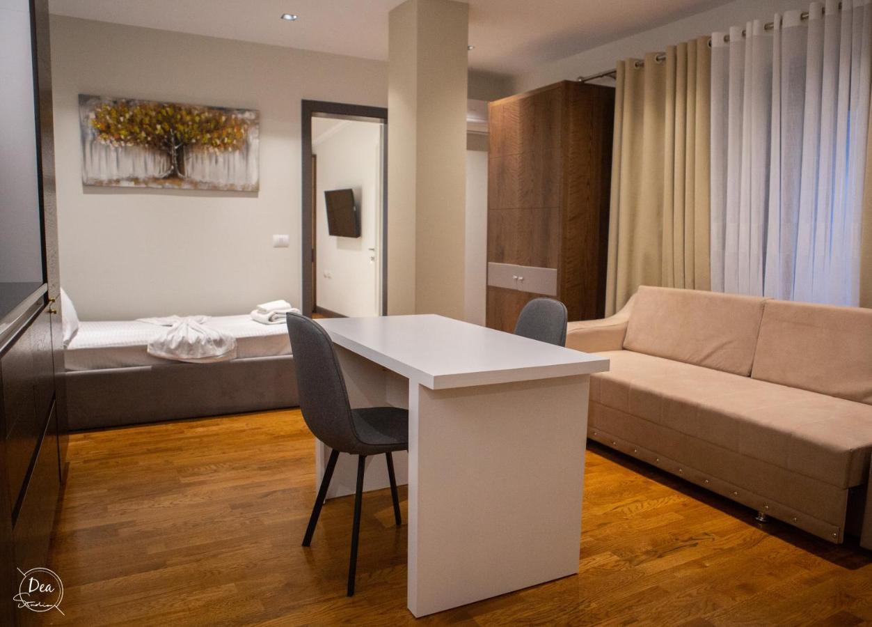 Suite Terrace Rooms & Apartments Korça Kültér fotó